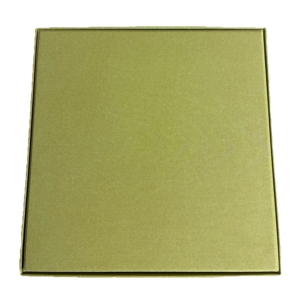 Gucci Gift Box And Dust Bag Green Quilted 9.5x9.5x3